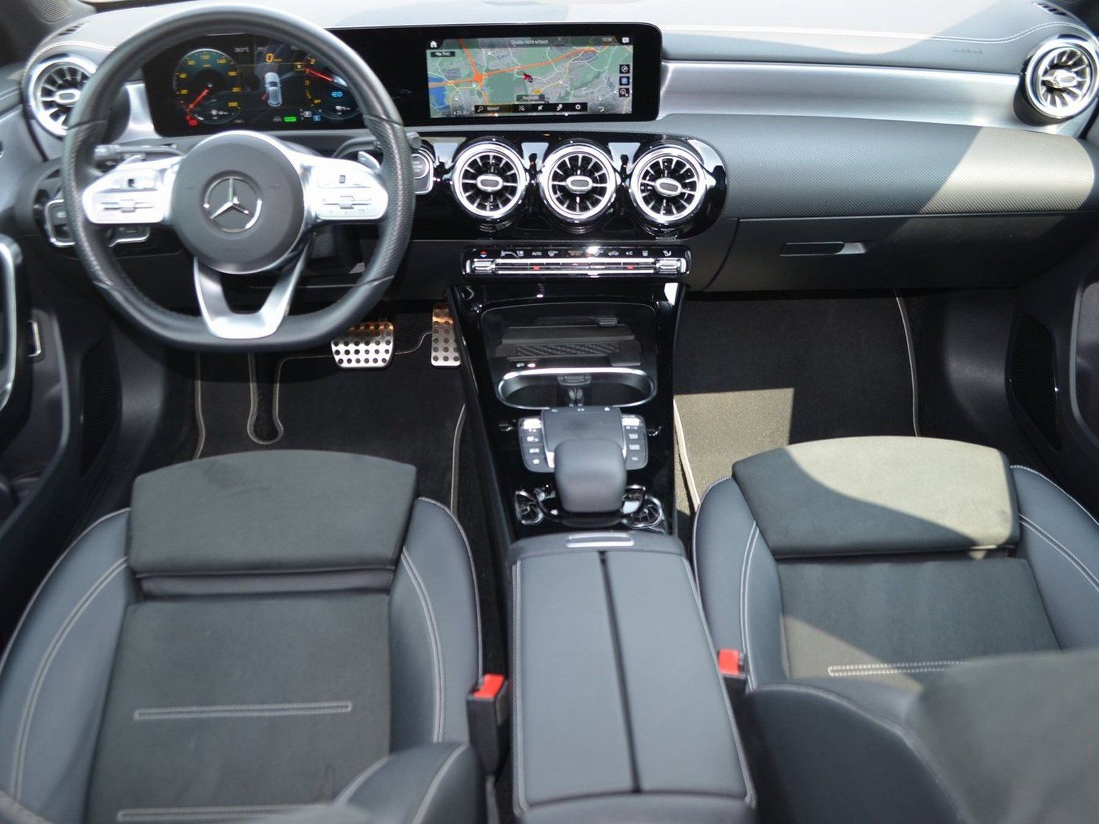 Mercedes-Benz e HYBR EDITION 2020 AMG - Samsaru's Car Outlet