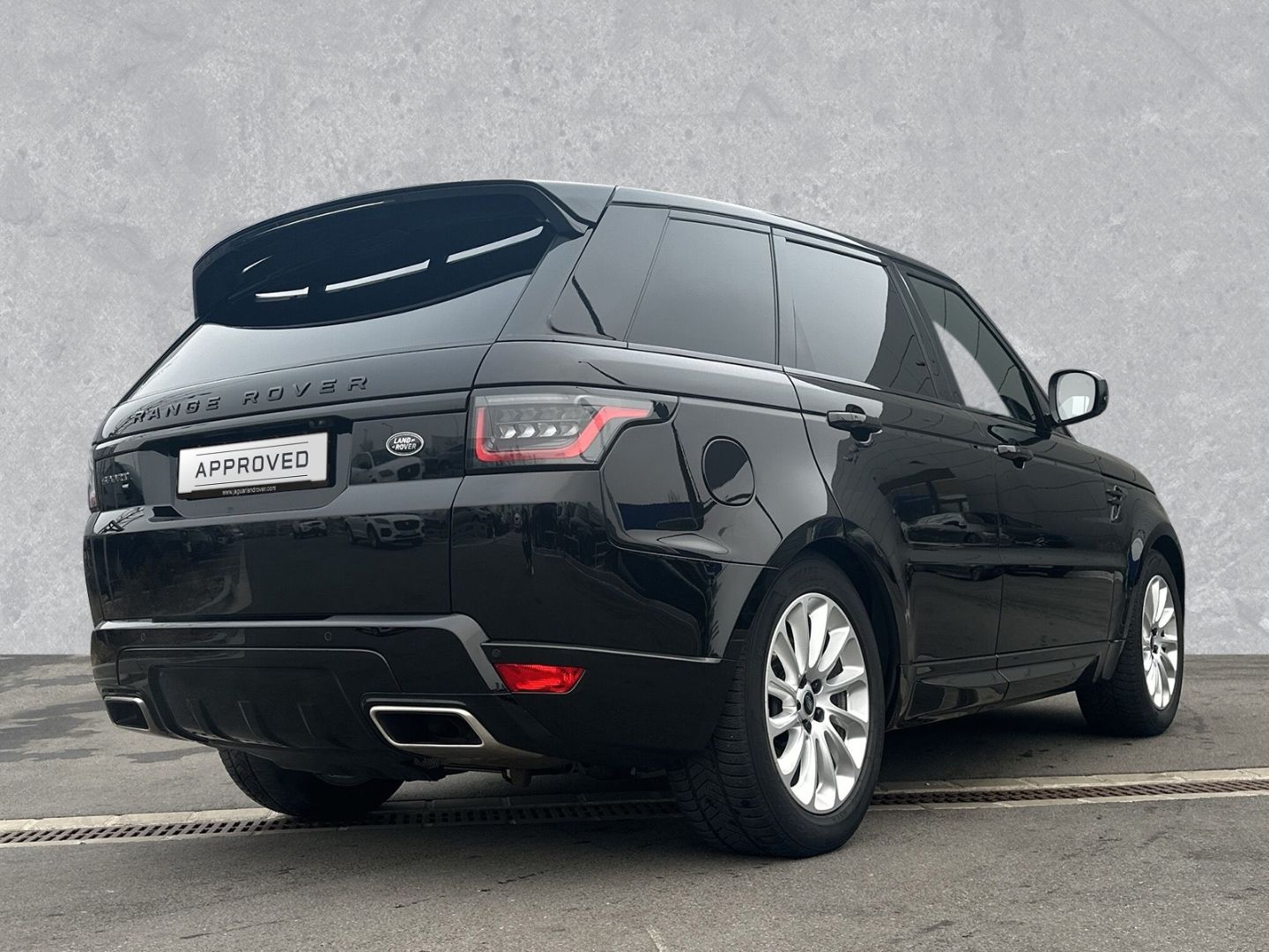 Range Rover Sport D300 Dynamic HSE - Samsaru's Car Outlet