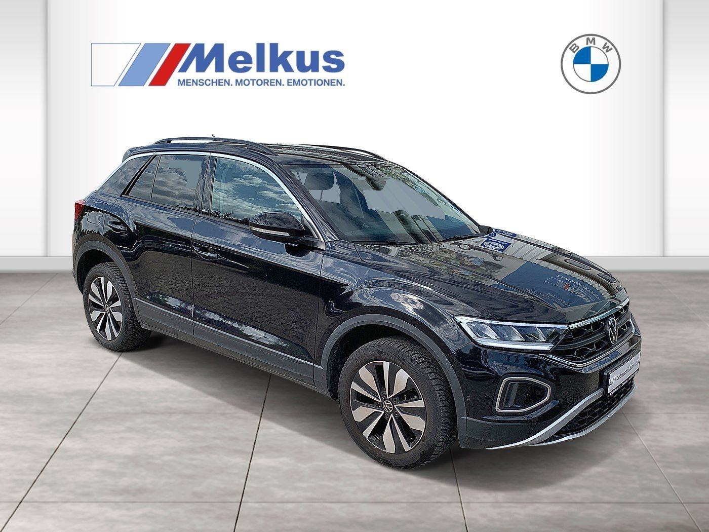 Volkswagen T-Roc Move - Samsaru's Car Outlet