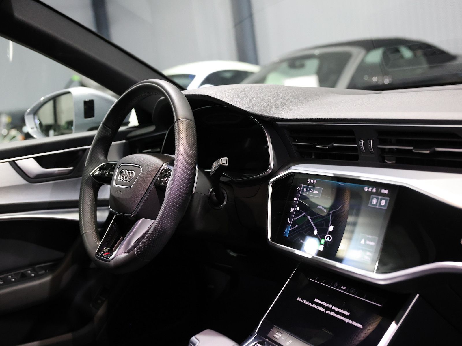 Audi A6 Avant 40 TDI S-LINE BLACK / PANORAMA, LED, VC