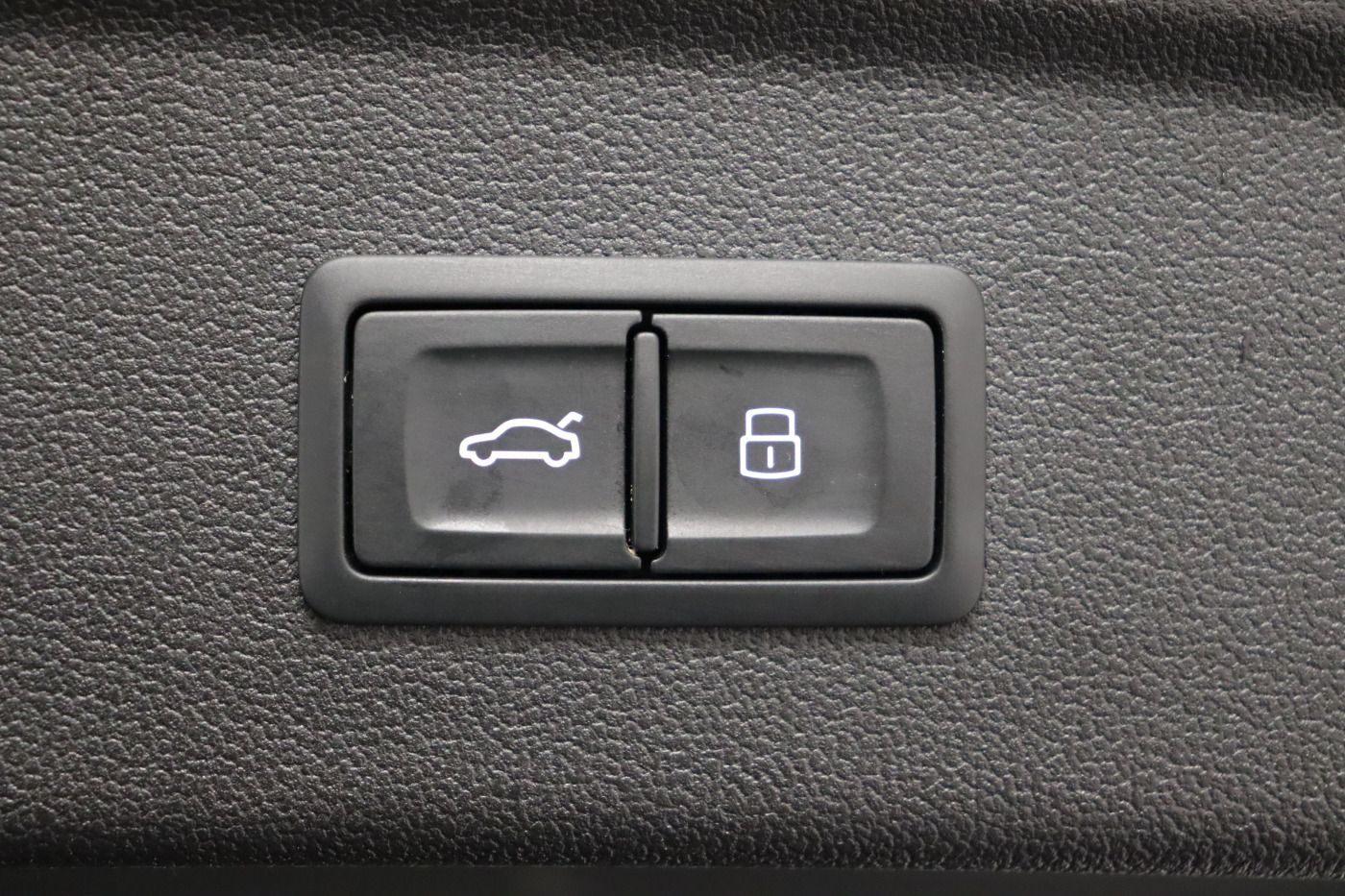 Audi A3 Sportback 40 TFSI e S tronic advanced - Samsaru's Car Outlet