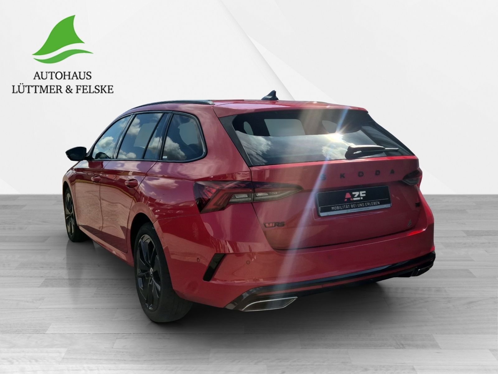 Skoda Octavia Combi RS 1.4 TSI DSG - Samsaru's Car Outlet