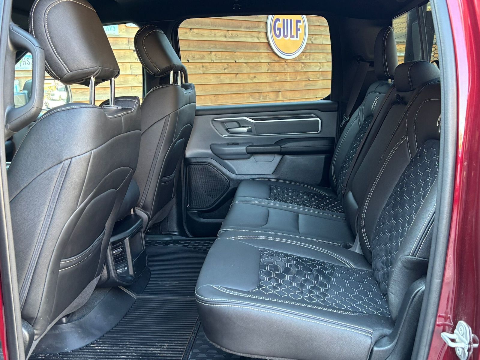 Dodge RAM 1500 5,7L BigHorn Crew Cab LED AHK 4x4
