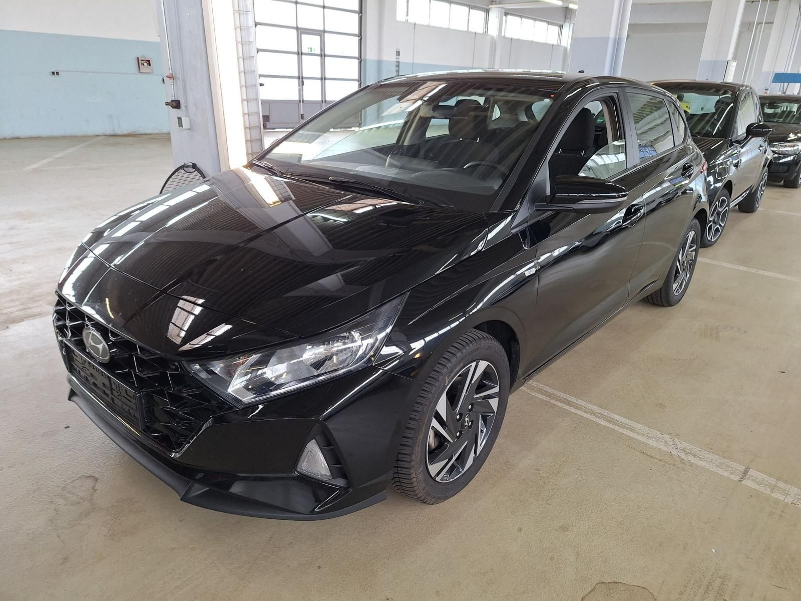 Hyundai i20 T-GDI Trend - Samsaru's Car Outlet