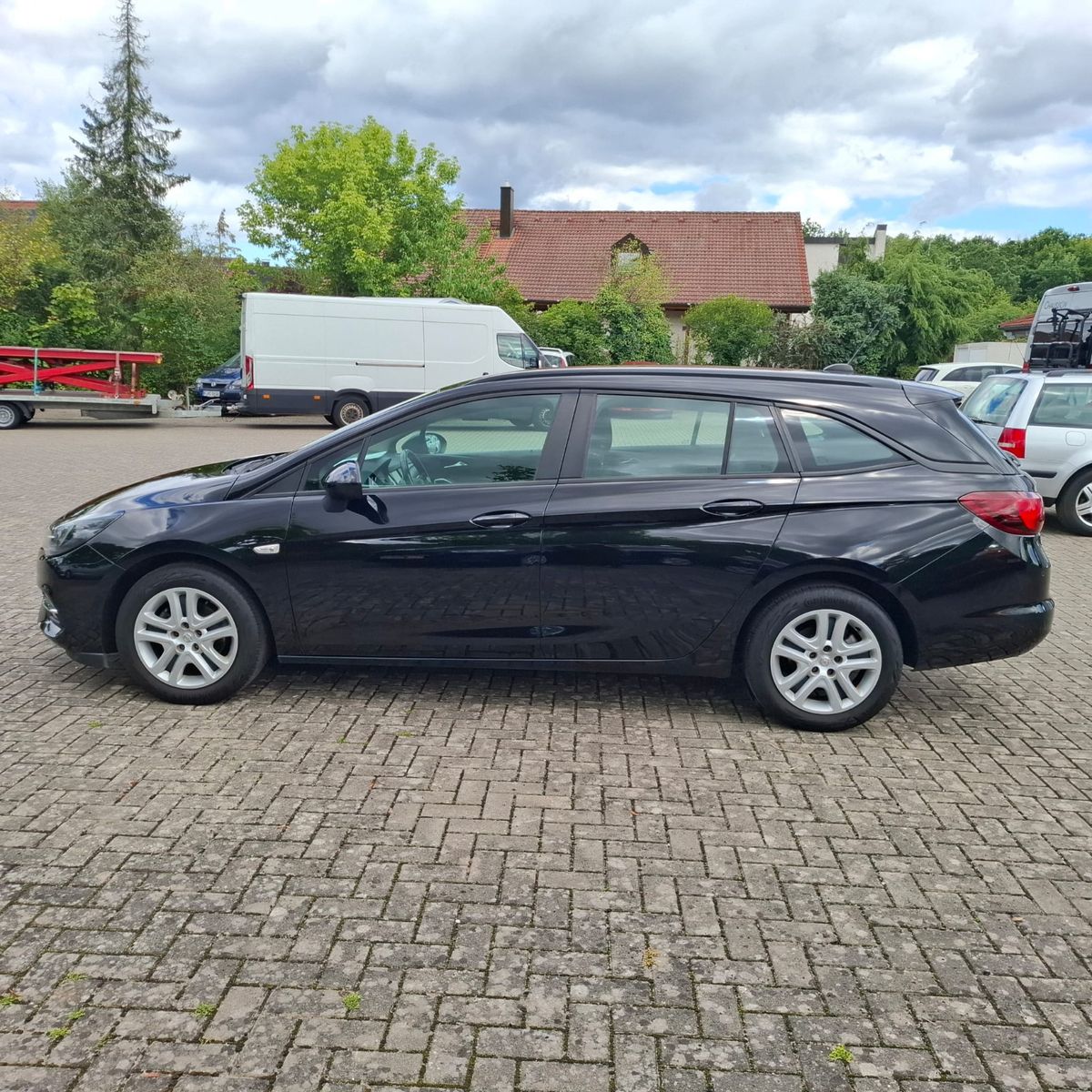 Opel Astra K Sports Tourer 1.5D Edition - Samsaru's Car Outlet