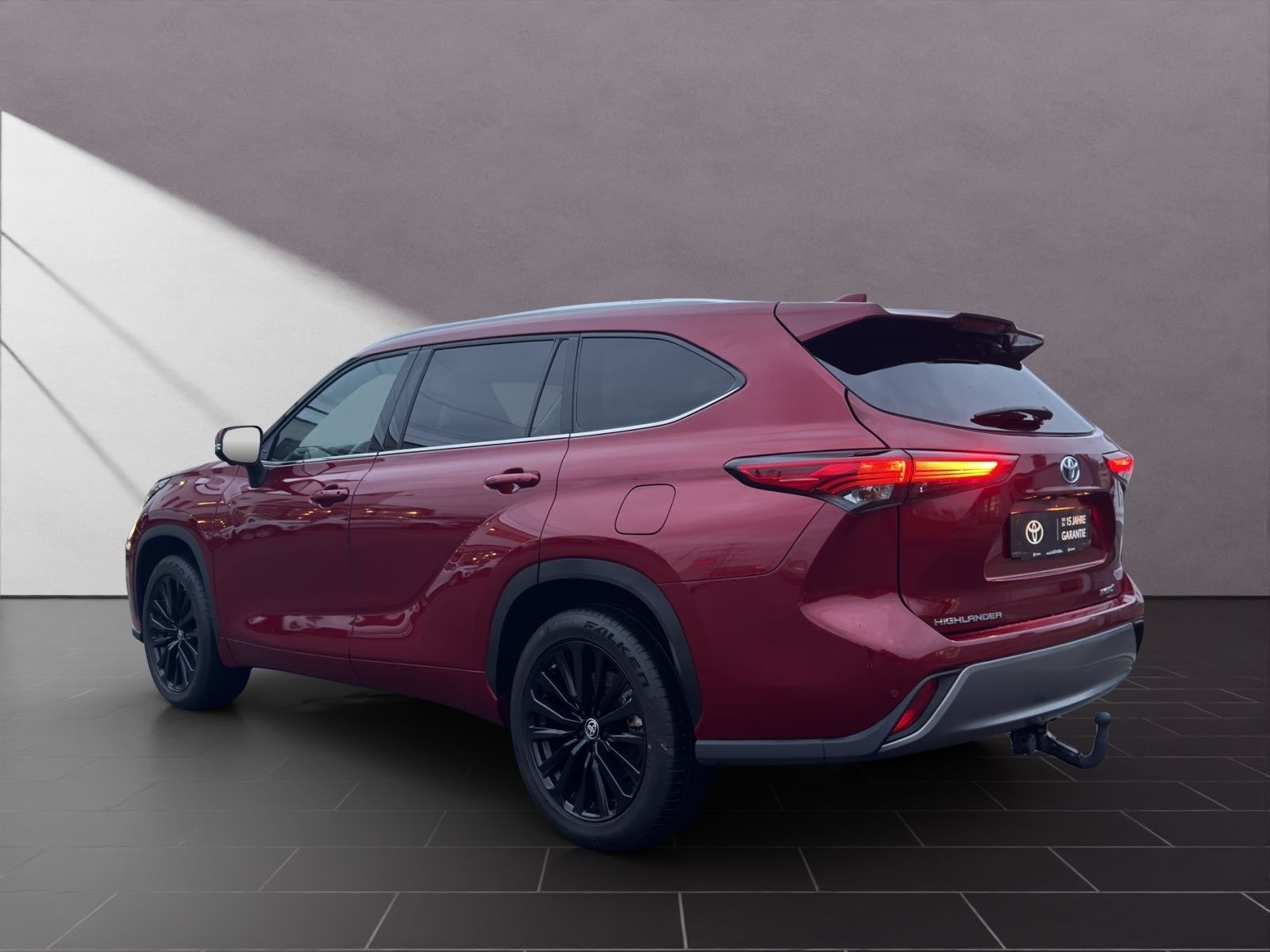 Toyota Highlander Hybrid Luxury 7 SITZER+AHK+LEDER+HuD