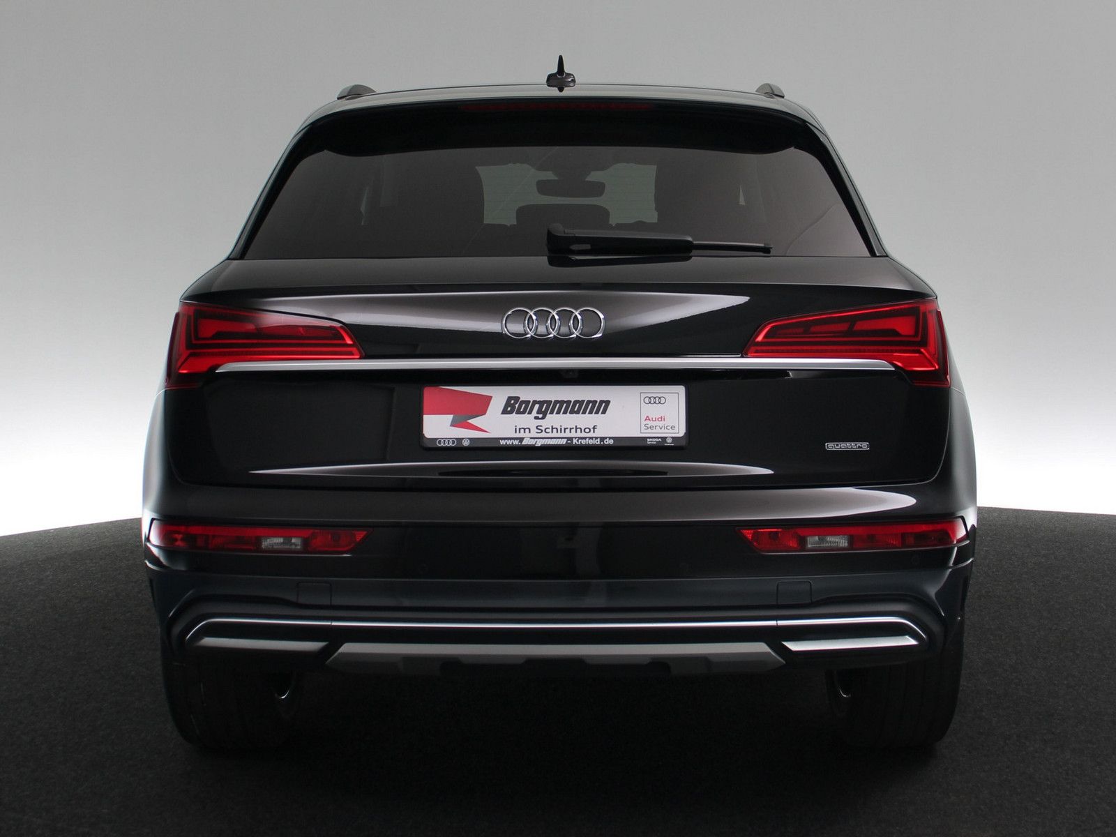 Audi Q5 40 TDI quattro advanced - Samsaru's Car Outlet