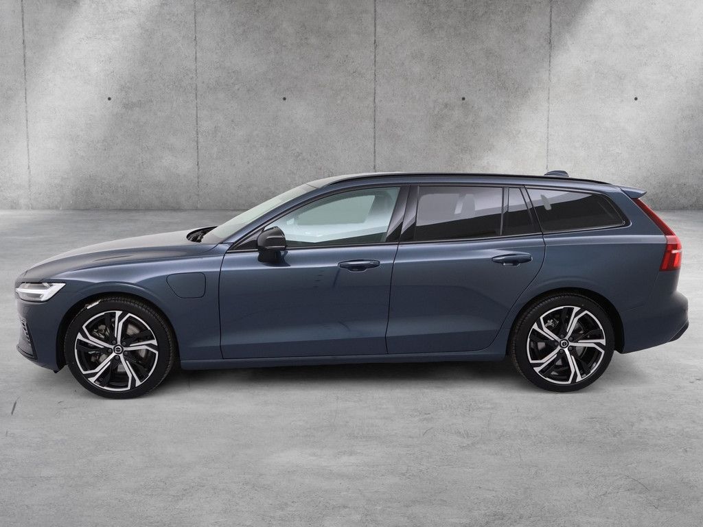 Volvo V60 T6 Plus Dark Recharge Plug-In Hybrid AWD