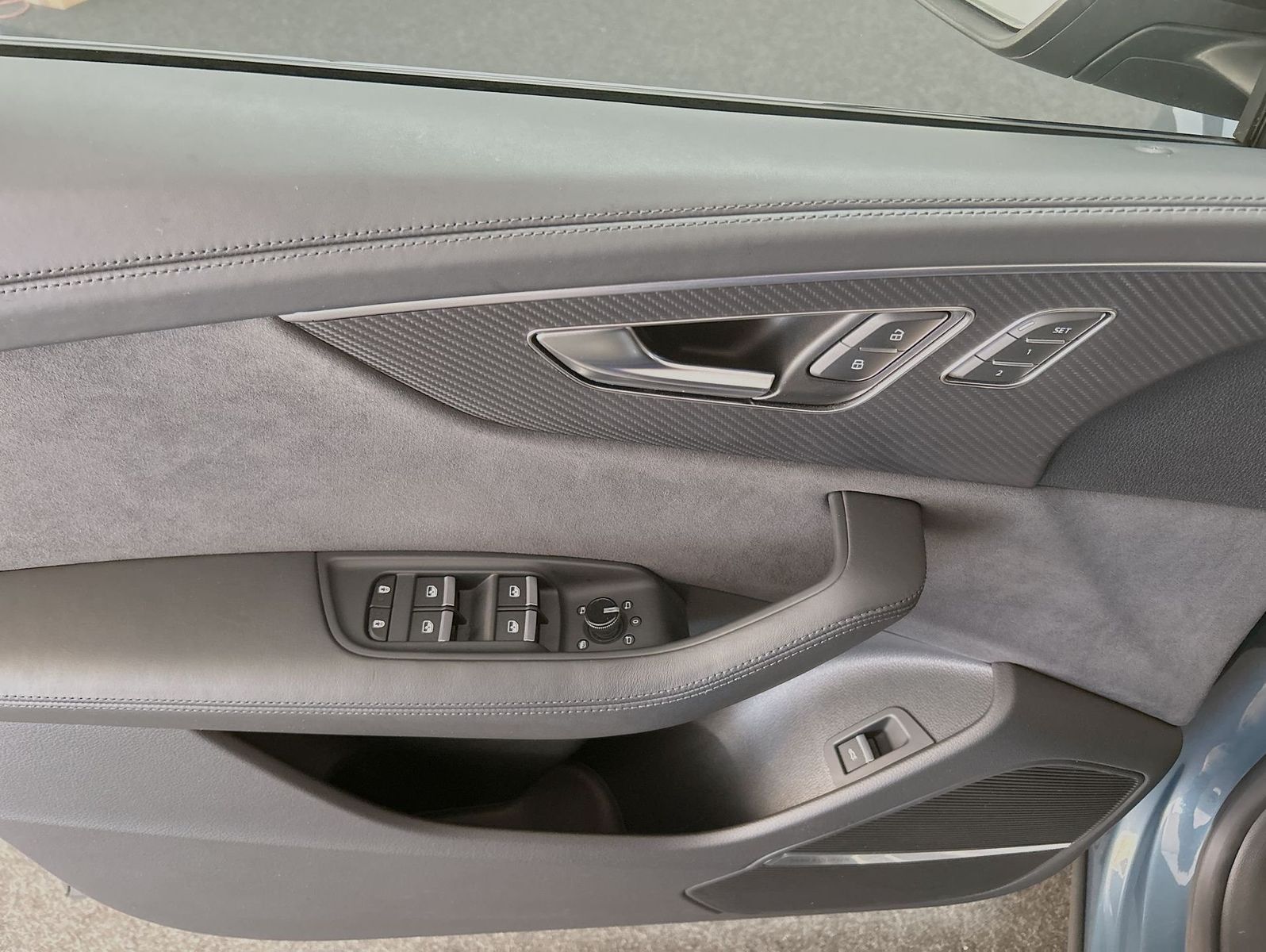Audi RS Q8 4.0 TFSI quattro Dynamik Plus Sportabgas
