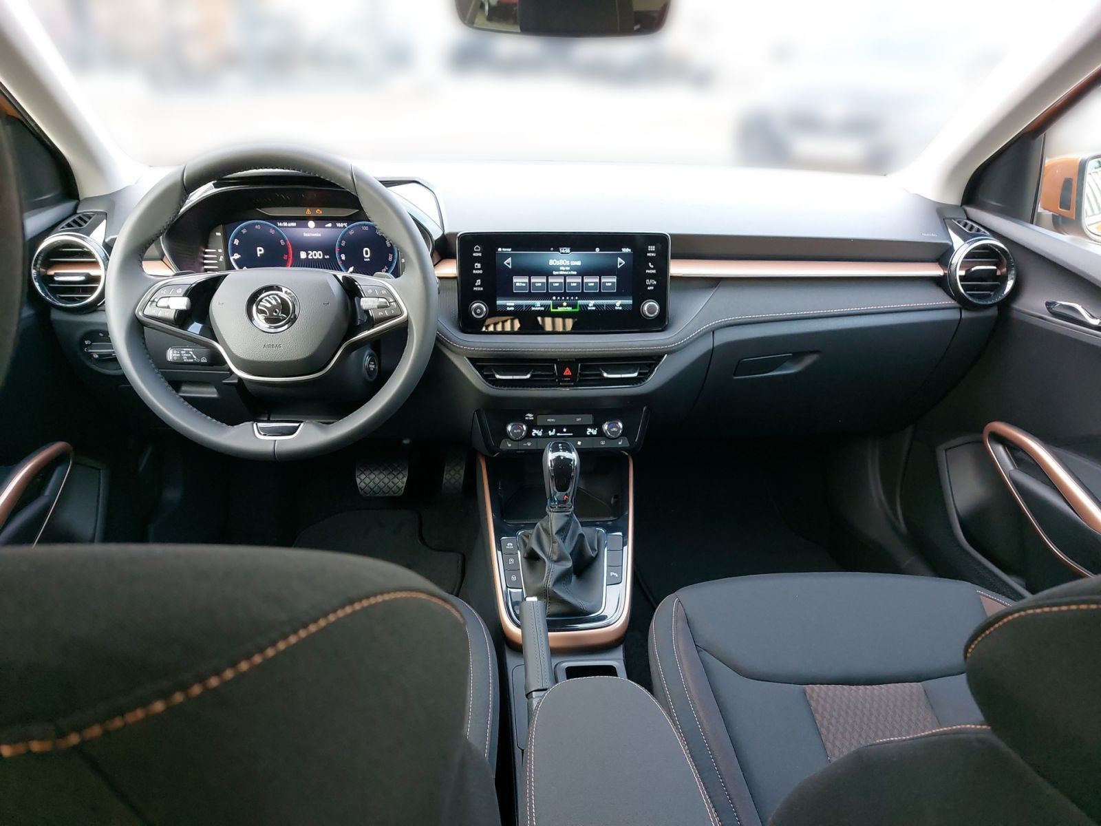 Skoda Fabia 1.0 TSI Drive CARPLAY*LED*KAMERA*AHK*ACC