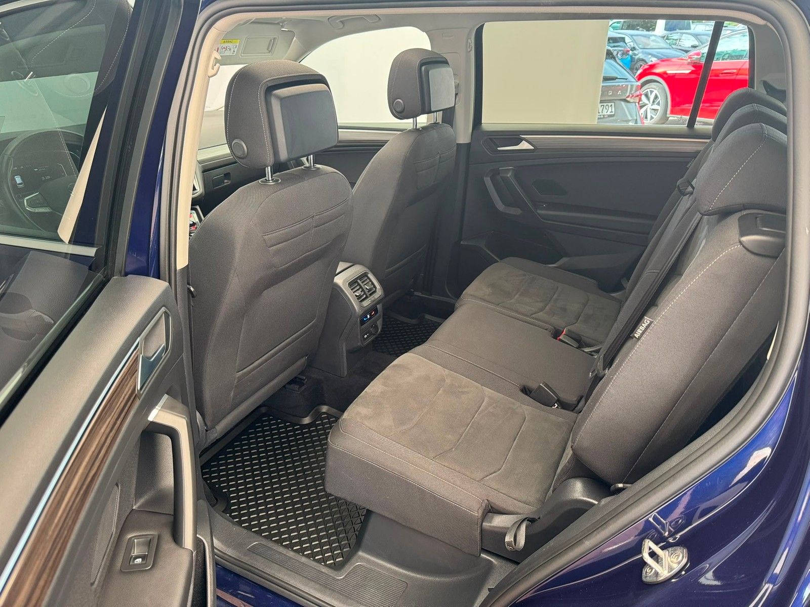 Volkswagen Tiguan Allspace Elegance 2.0TDI DSG+7-SITZER+4M+