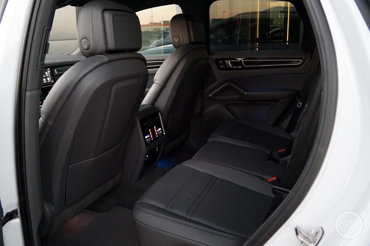 Porsche Cayenne  Luftfederung / BOSE / HUD