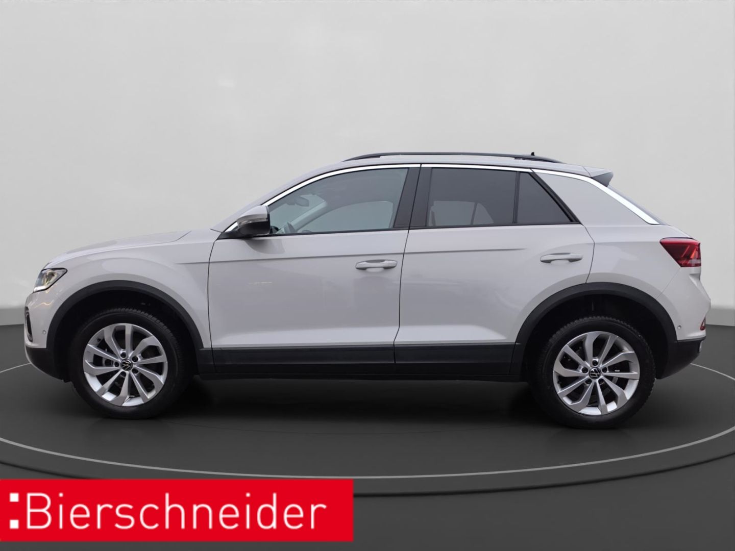Volkswagen T-Roc 1.5 TSI DSG Life - Samsaru's Car Outlet