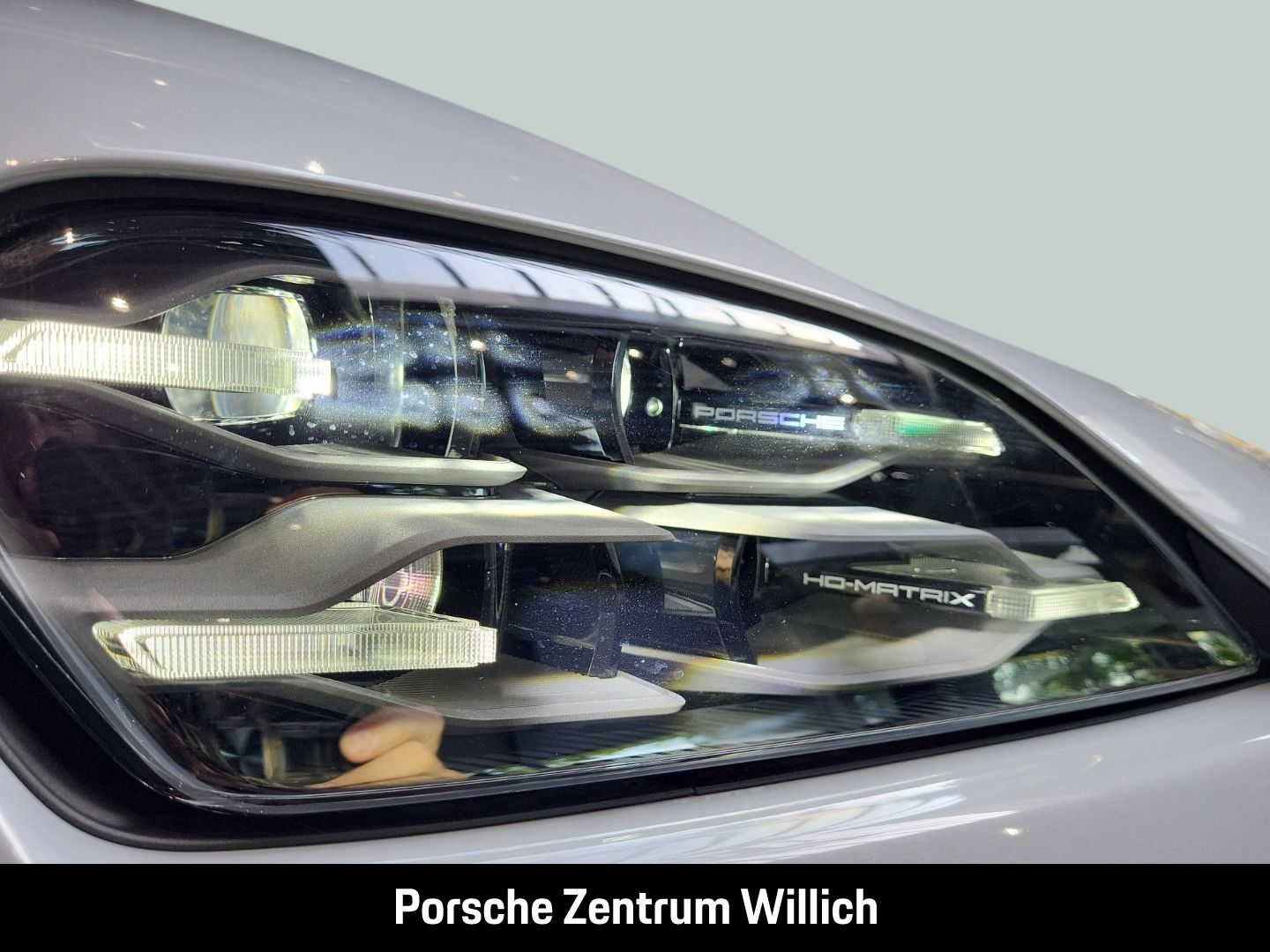 Porsche Taycan 4 Cross Turismo InnoDrive Surround-View
