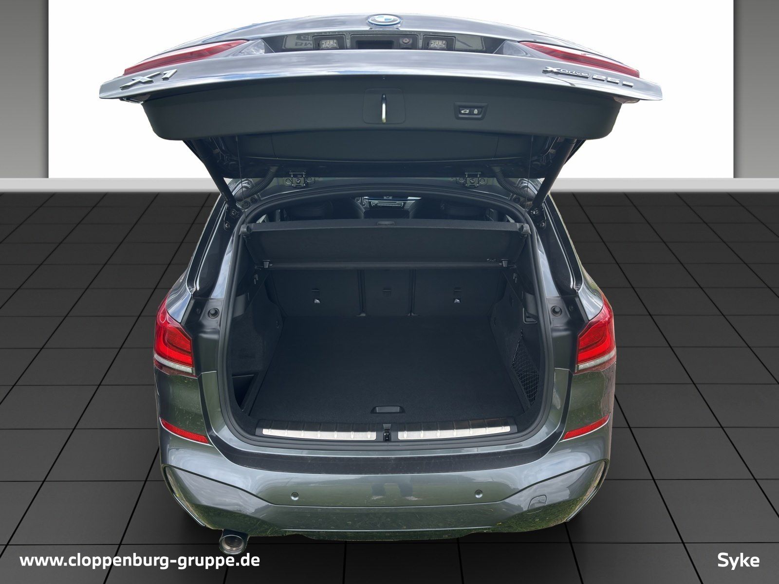 BMW X1 xDrive25e M Sportpaket - Samsaru's Car Outlet