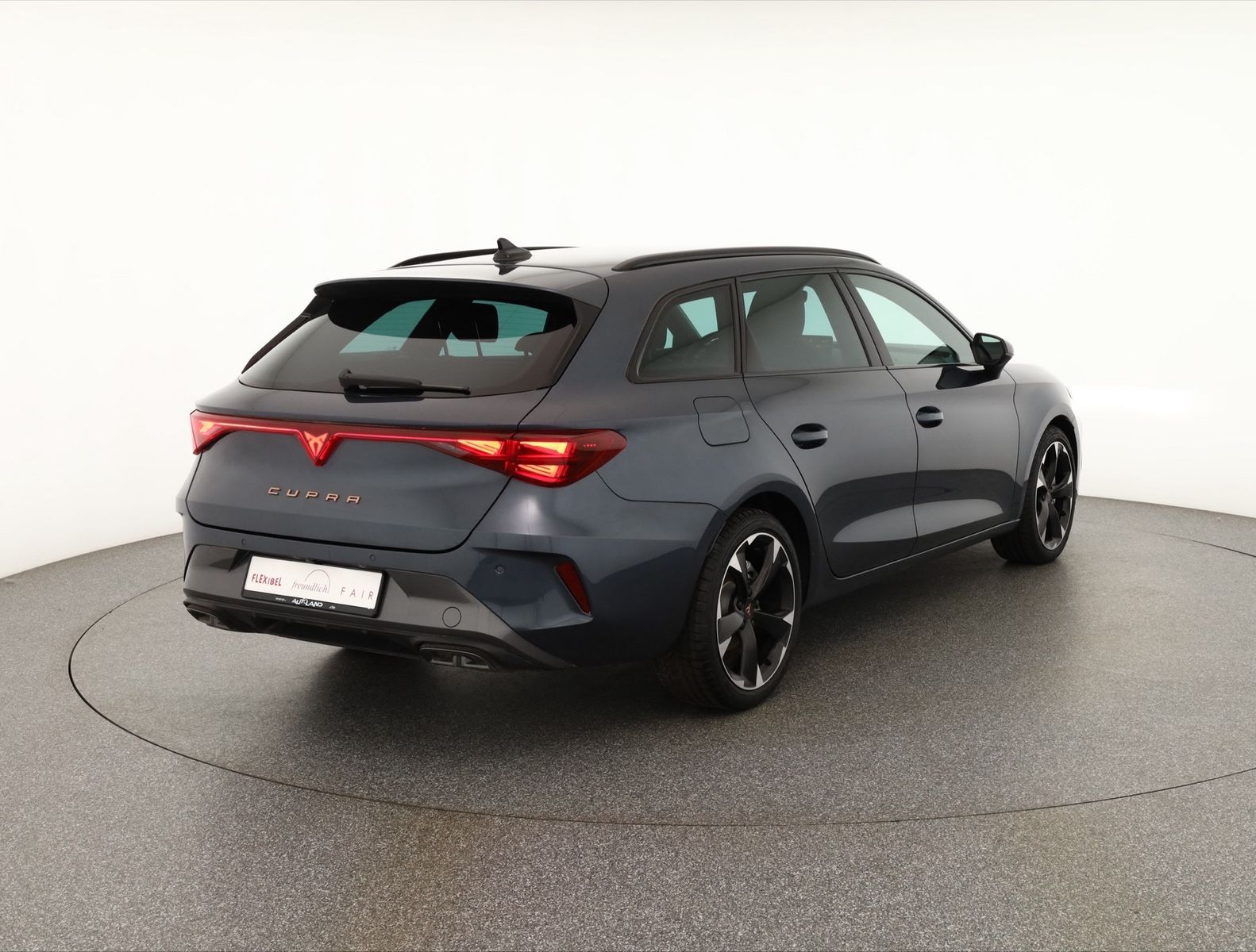 Cupra Leon ST 2.0 TDI DSG - Samsaru's Car Outlet