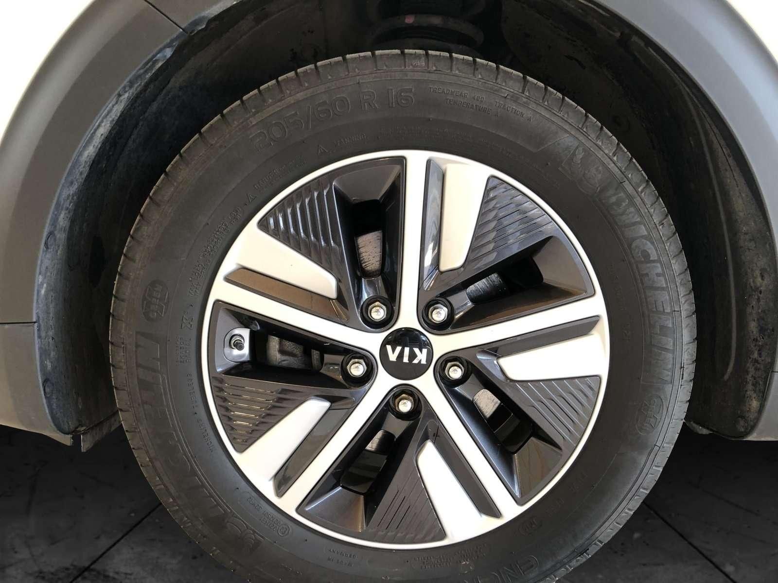 Kia Niro Spirit 1.6 PHEV - Samsaru's Car Outlet