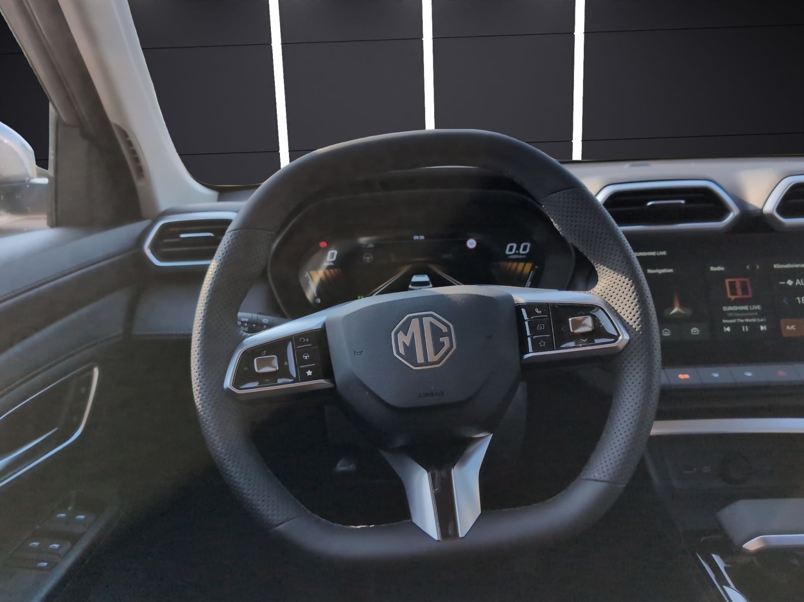 MG ZS Hybrid+ Luxury MY25