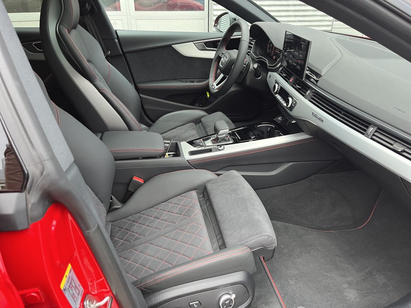 Audi A5 Sportback 40 TDI QUATTRO S-LINE+AHK+PANO+MATR