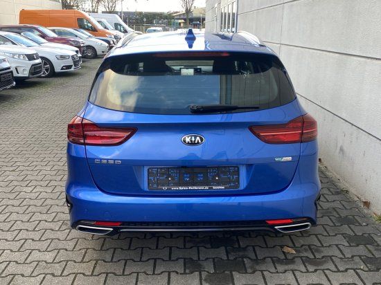 Kia Ceed Sportswagon 1.6 GDI DCT Plug-in Hybrid - Samsaru's Car Outlet
