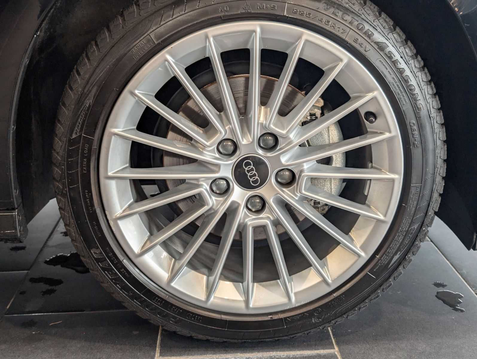 Audi A3 30 TFSI Sportback S tronic advanced 1.Hand