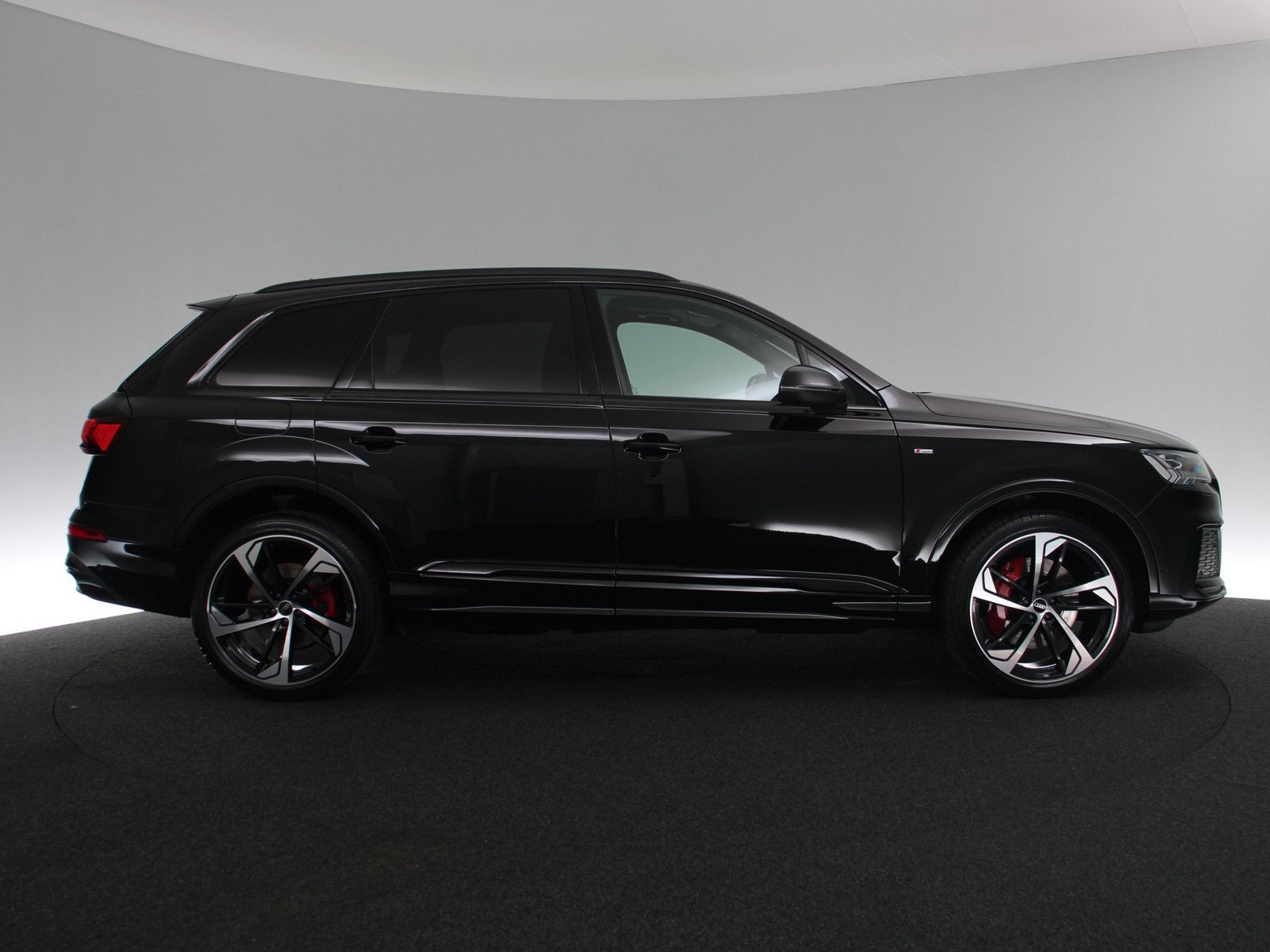 Audi Q7 50 TDI competition plus AHK 360° LASER PANO