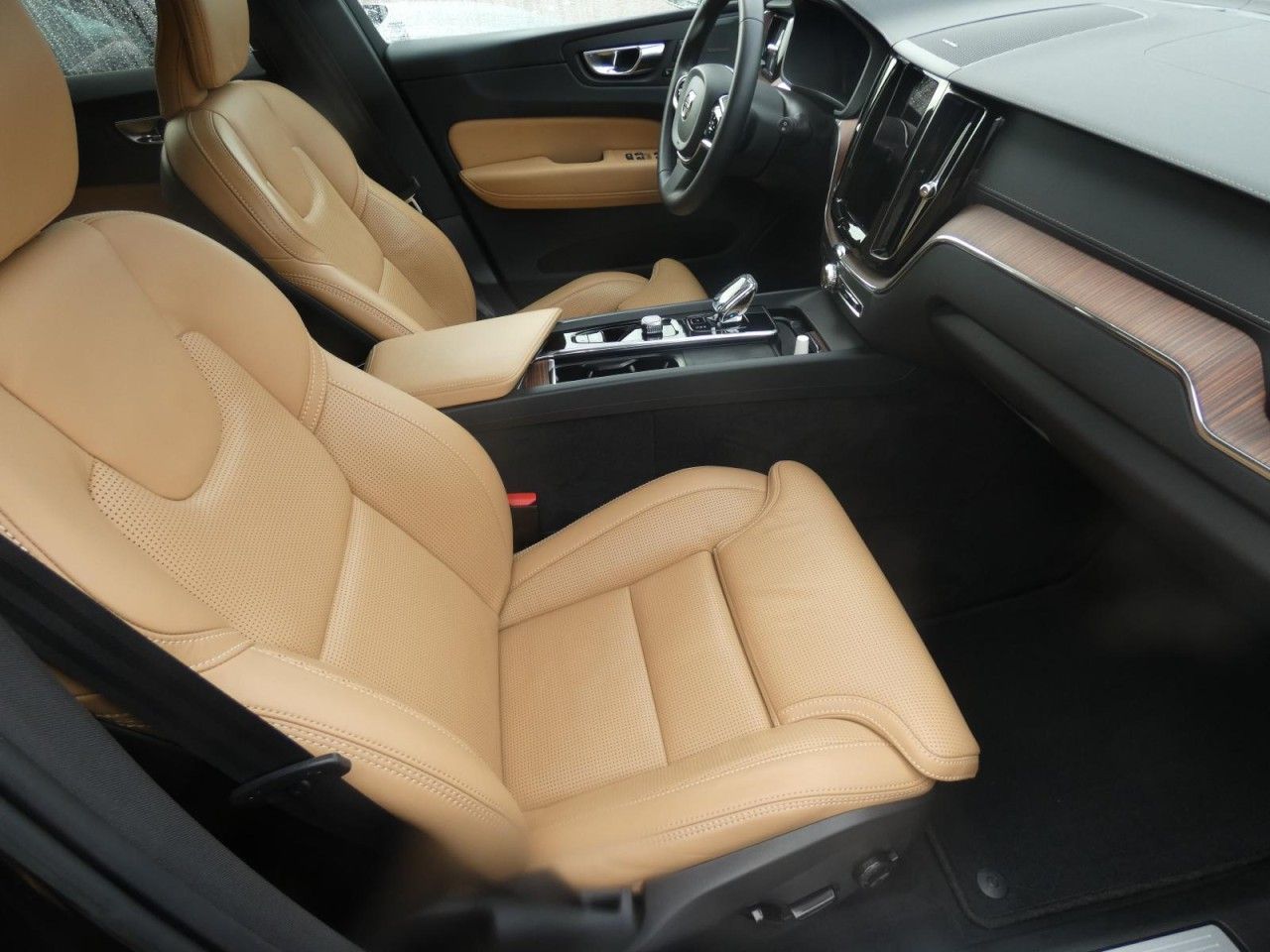 Volvo XC60 B5 (Diesel) AWD Ultimate Bright (EURO 6d)