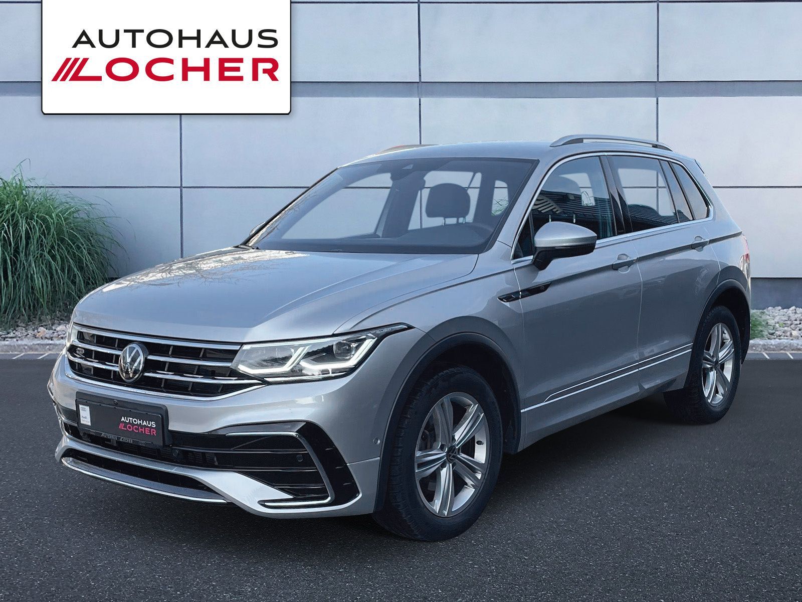Volkswagen Tiguan R-Line 2.0 TDI DSG 4Motion - Samsaru's Car Outlet