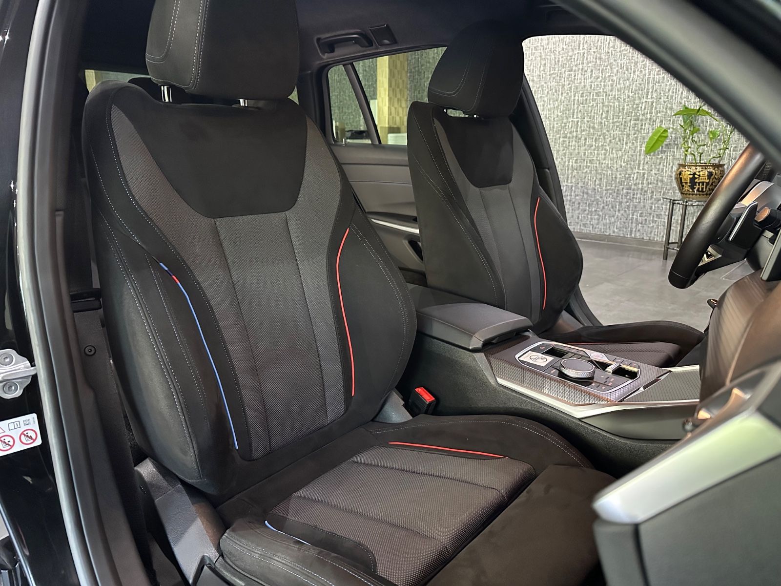 BMW 320 d M Sport /ACC /360°KAMERA / HEAD-UP /1.HAND