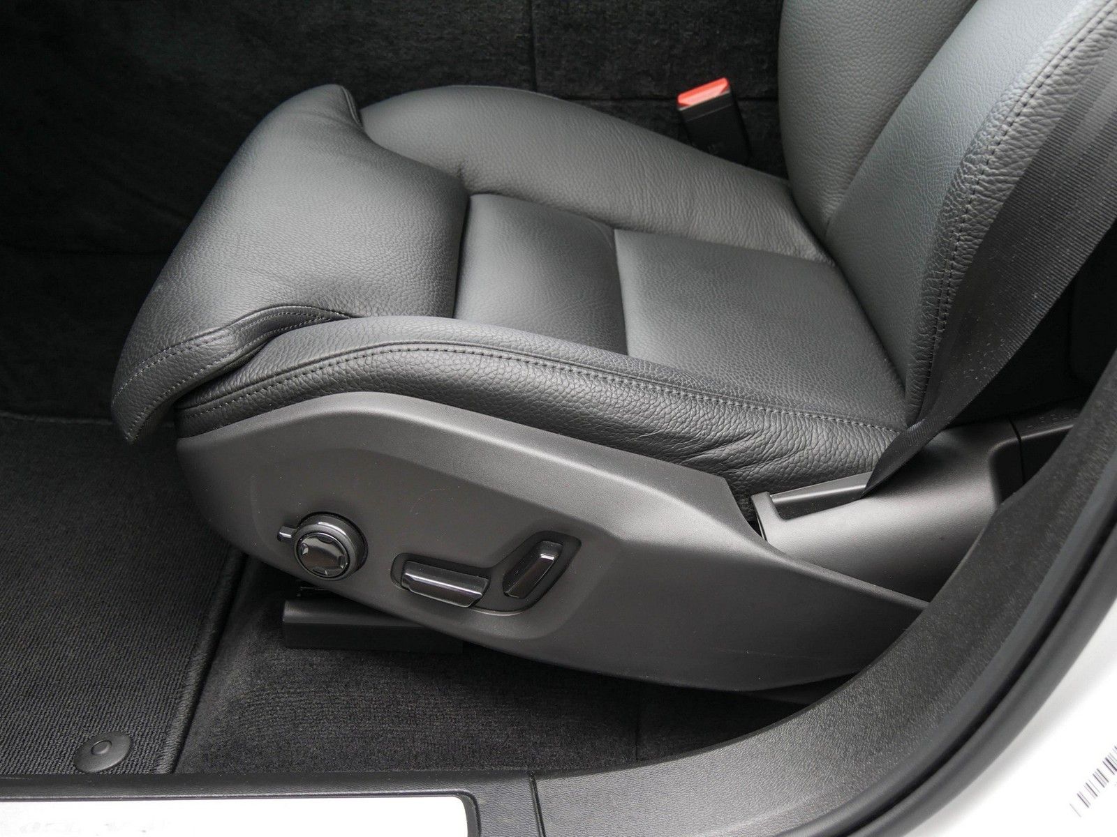 Volvo XC60 T6 Plus Dark Pano/360/Memory