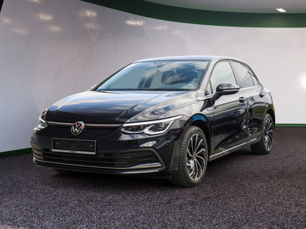 Volkswagen Golf VIII 1.5 e TSI Style DSG - Samsaru's Car Outlet