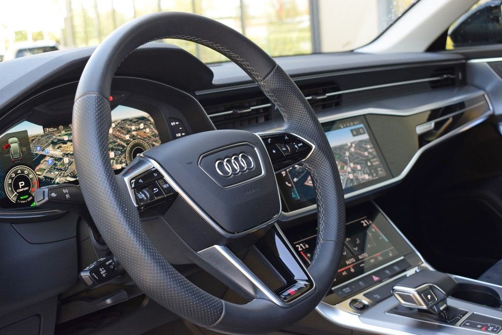 Audi A6 Avant 55 TFSI e qu/S-tr. *S-line*Matrix*AHK*