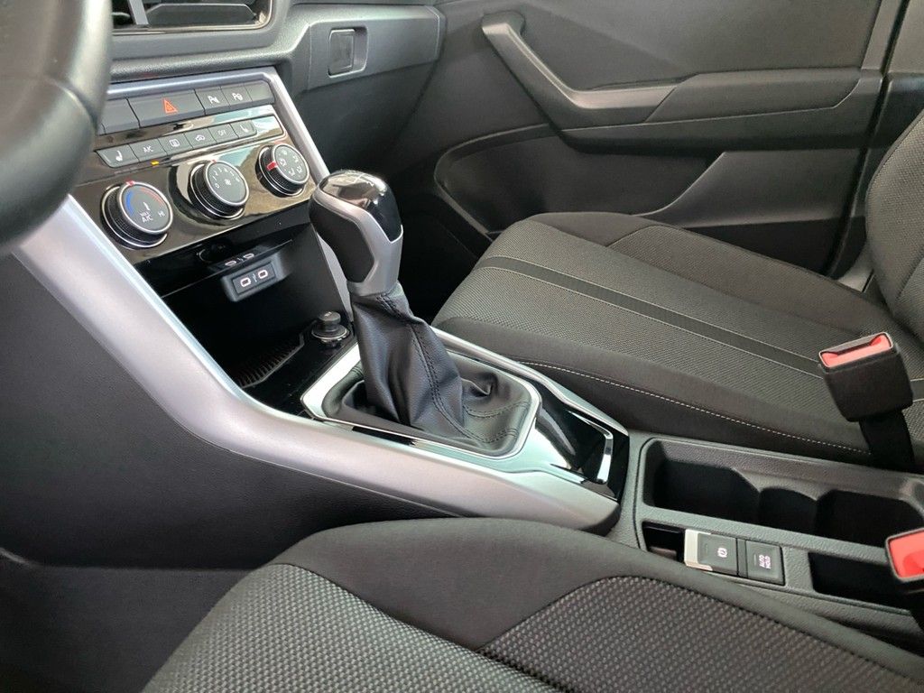 Volkswagen T-Roc 1.0 TSI Life - Samsaru's Car Outlet