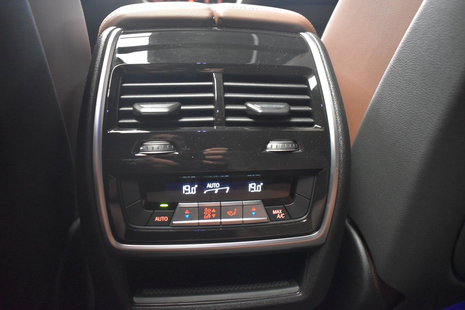 BMW X6 30 d xDrive M SPORT*FROZEN*ICONIC GLOW*KAMERA
