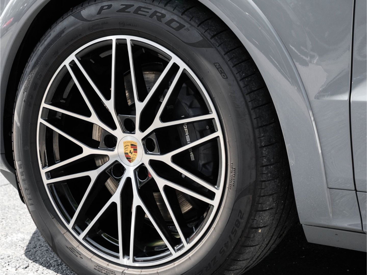 Porsche Cayenne E-Hybrid SportDesign Paket HD-Matrix HUD
