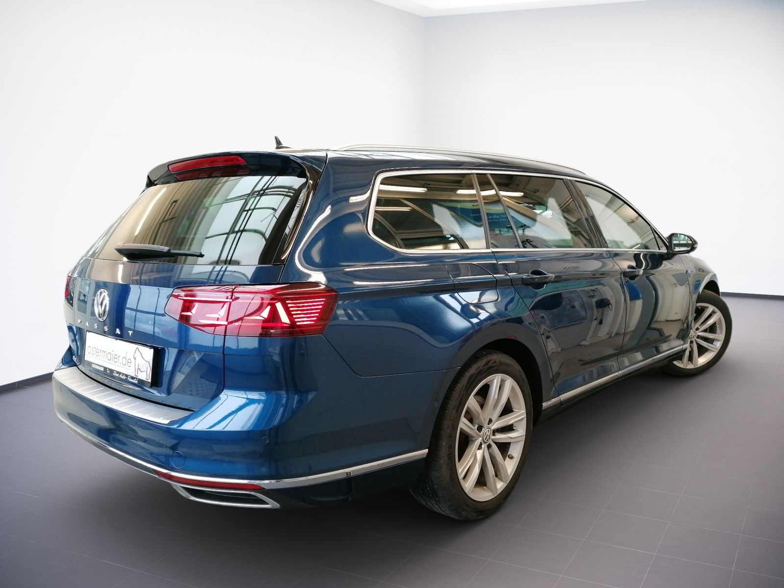 Volkswagen Passat GTE R-Line - Samsaru's Car Outlet