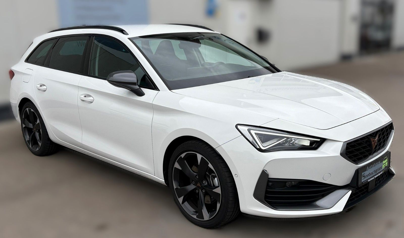 Cupra Leon 1.5 ST e-Hybrid - Samsaru's Car Outlet