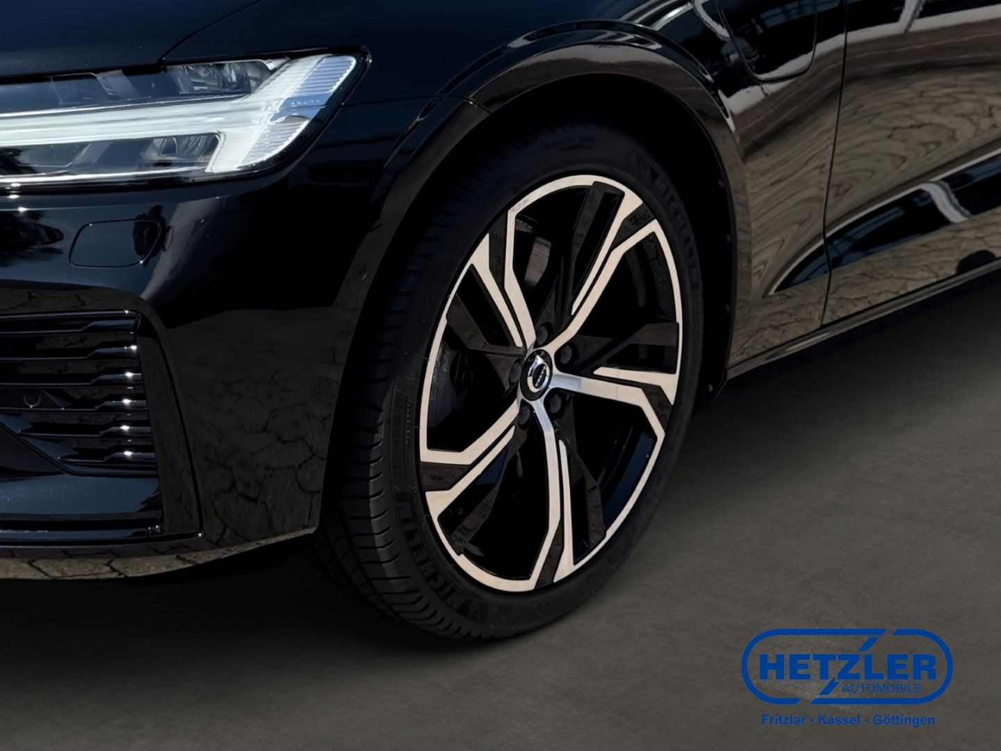 Volvo V60 Plus Dark Recharge Plug-In Hybrid AWD T8 Twi