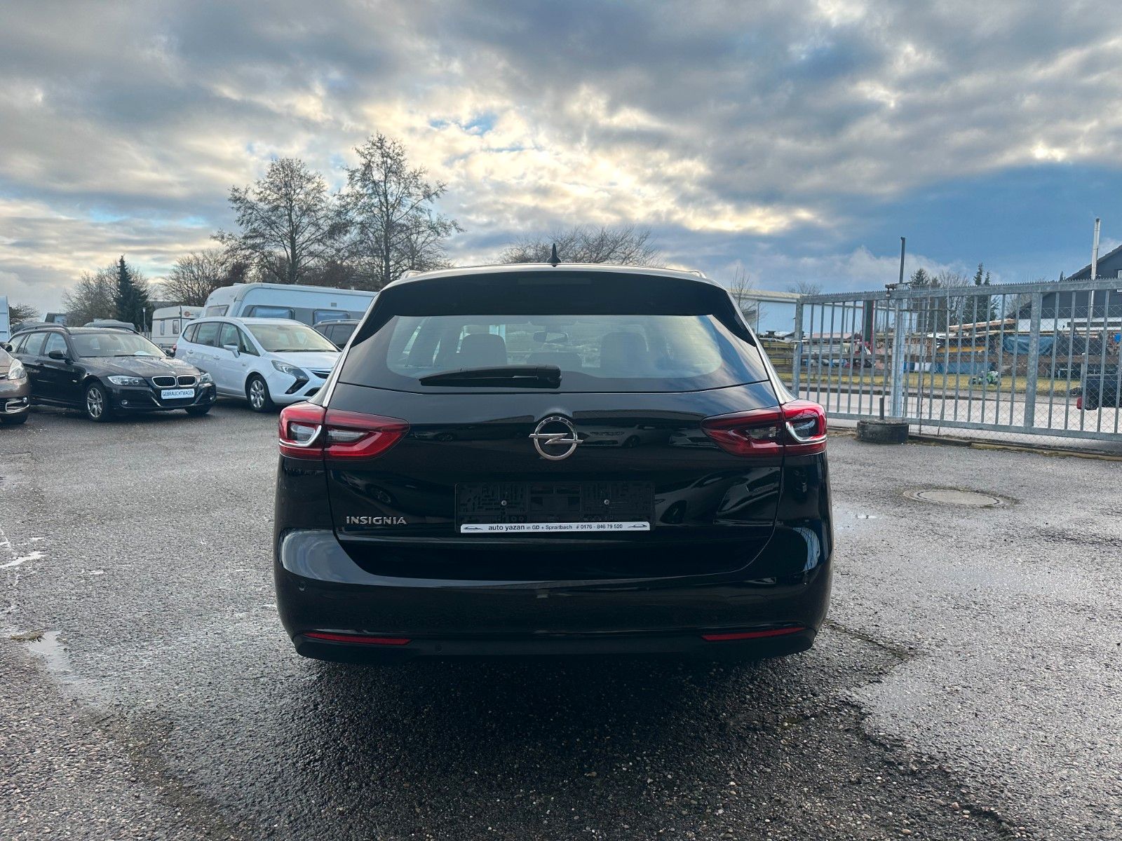 Opel Insignia B Sports Tourer Business - Samsaru's Car Outlet
