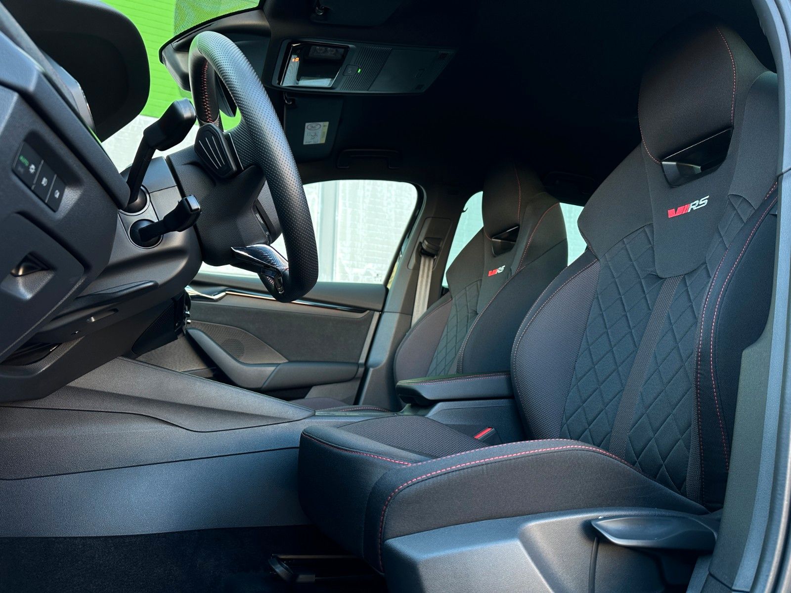 Skoda Octavia Combi RS 2.0TSi DSG - Samsaru's Car Outlet