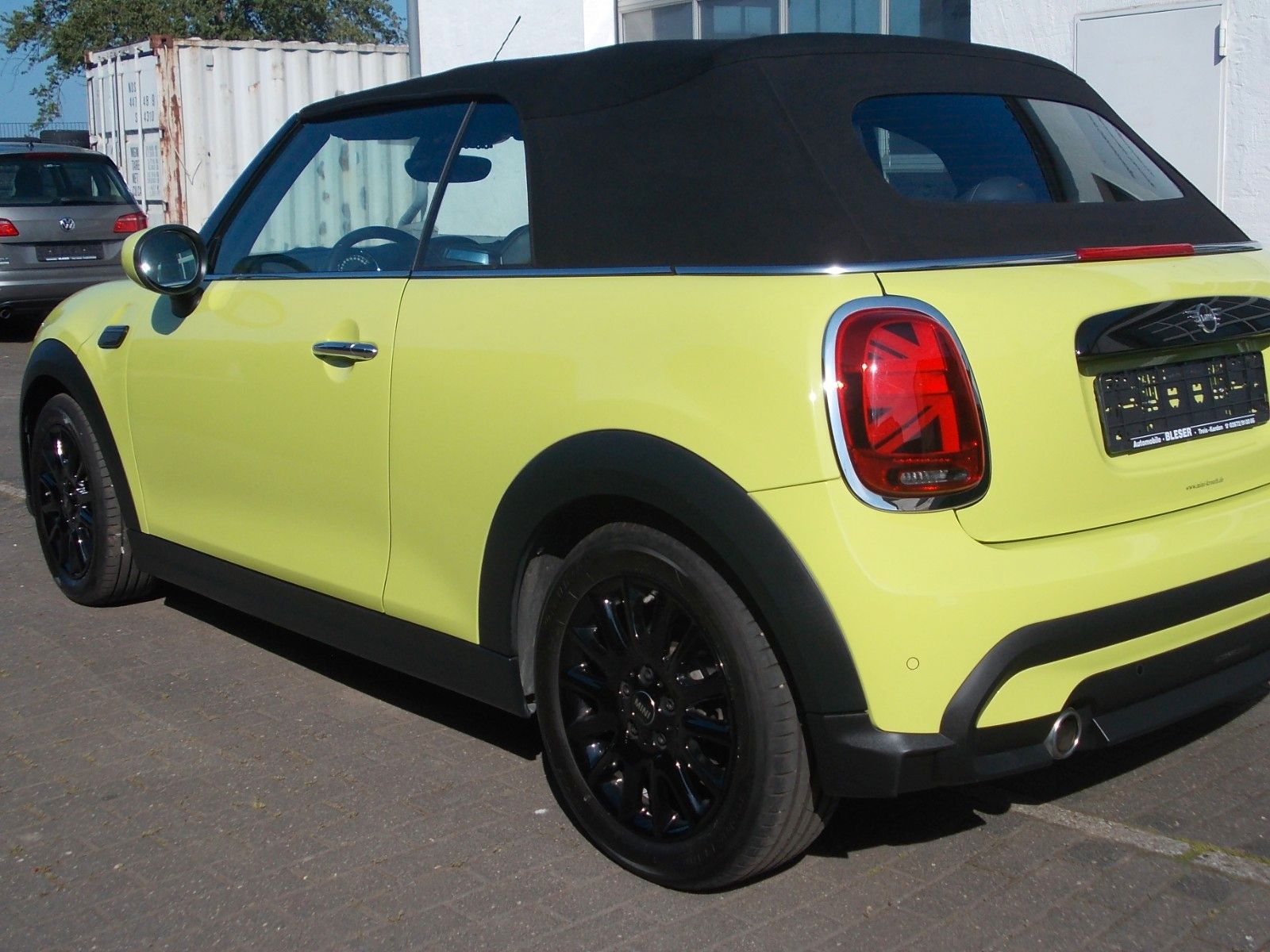MINI COOPER Cabrio Cooper Classic - Samsaru's Car Outlet