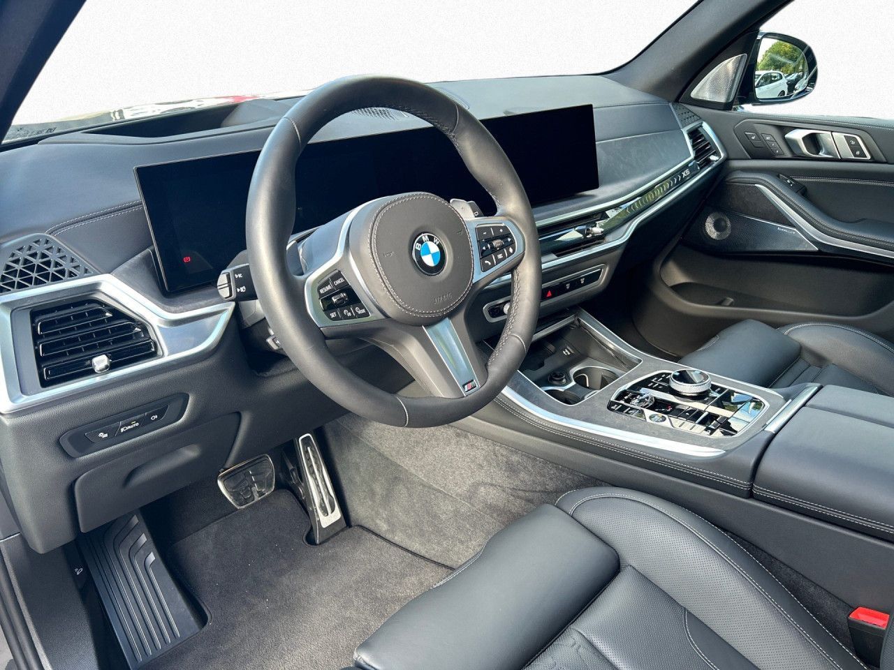 BMW X5 xDr 40dA M SPORT PRO SkyL,StHzg,AHK,B&W,360°
