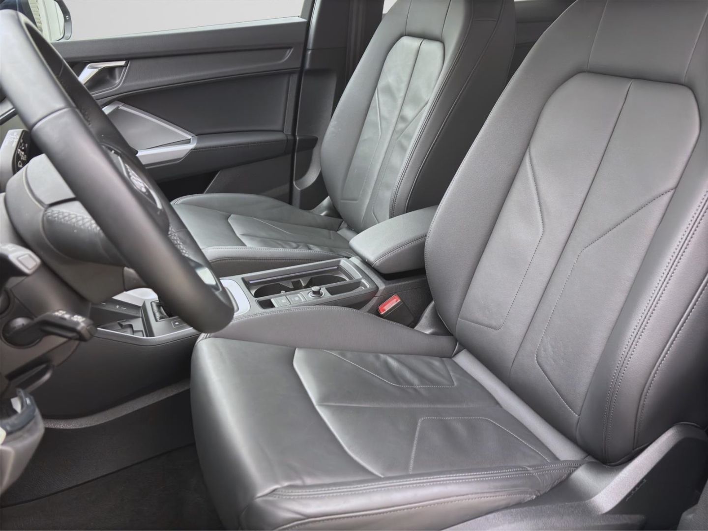 Audi Q3 40 TDI Q ADVANCED - Samsaru's Car Outlet
