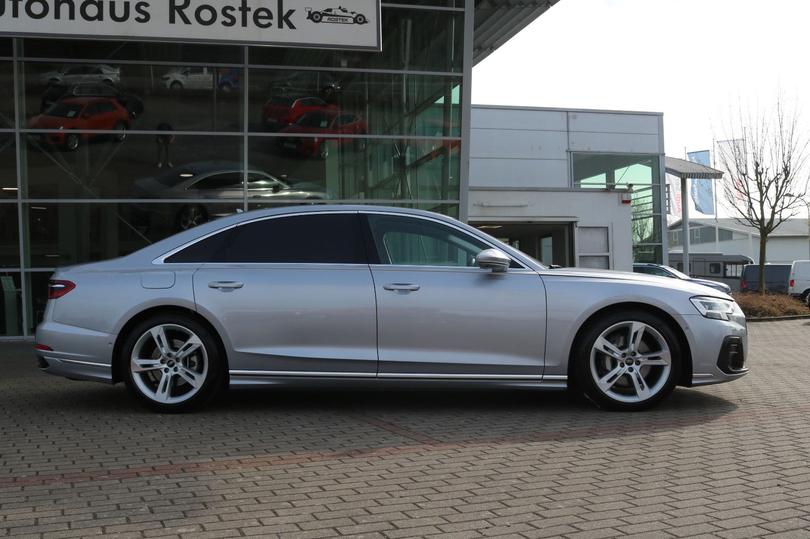 Audi A8 L 50 TDI quattro Lang - Samsaru's Car Outlet