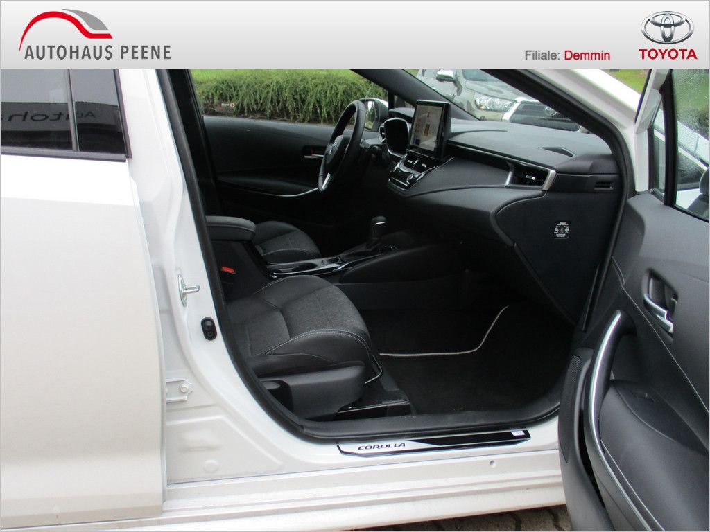 Toyota Corolla Touring Sports 2.0 Hybrid Teamplayer