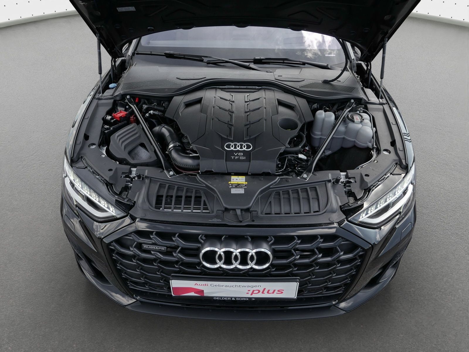 Audi A8 60 TFSI qu. S line - Samsaru's Car Outlet