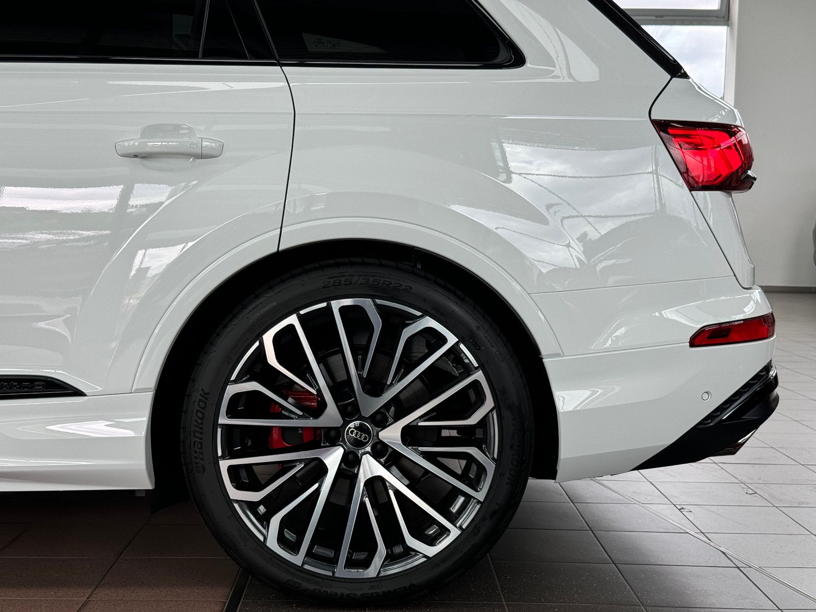 Audi Q7 50 TDI 2x S line Wankstabilisierung OLED Matr