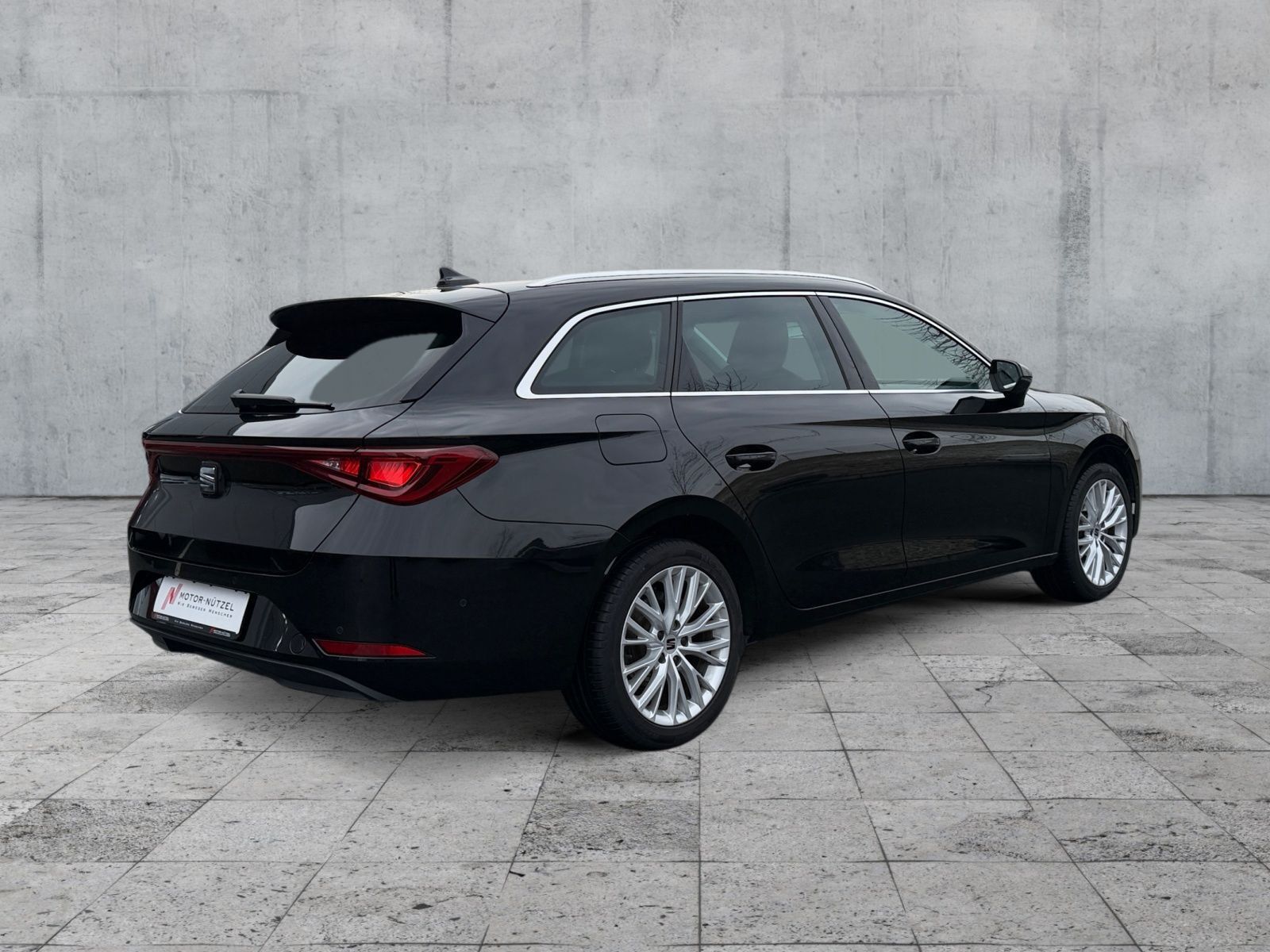 Seat Leon ST 2.0TDI DSG XCELLENCE LED+NAV+APP+SHZ+AHK