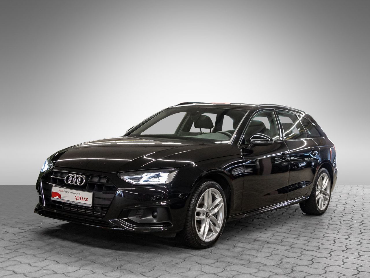 Audi A4 Avant 35 TFSI advanced - Samsaru's Car Outlet