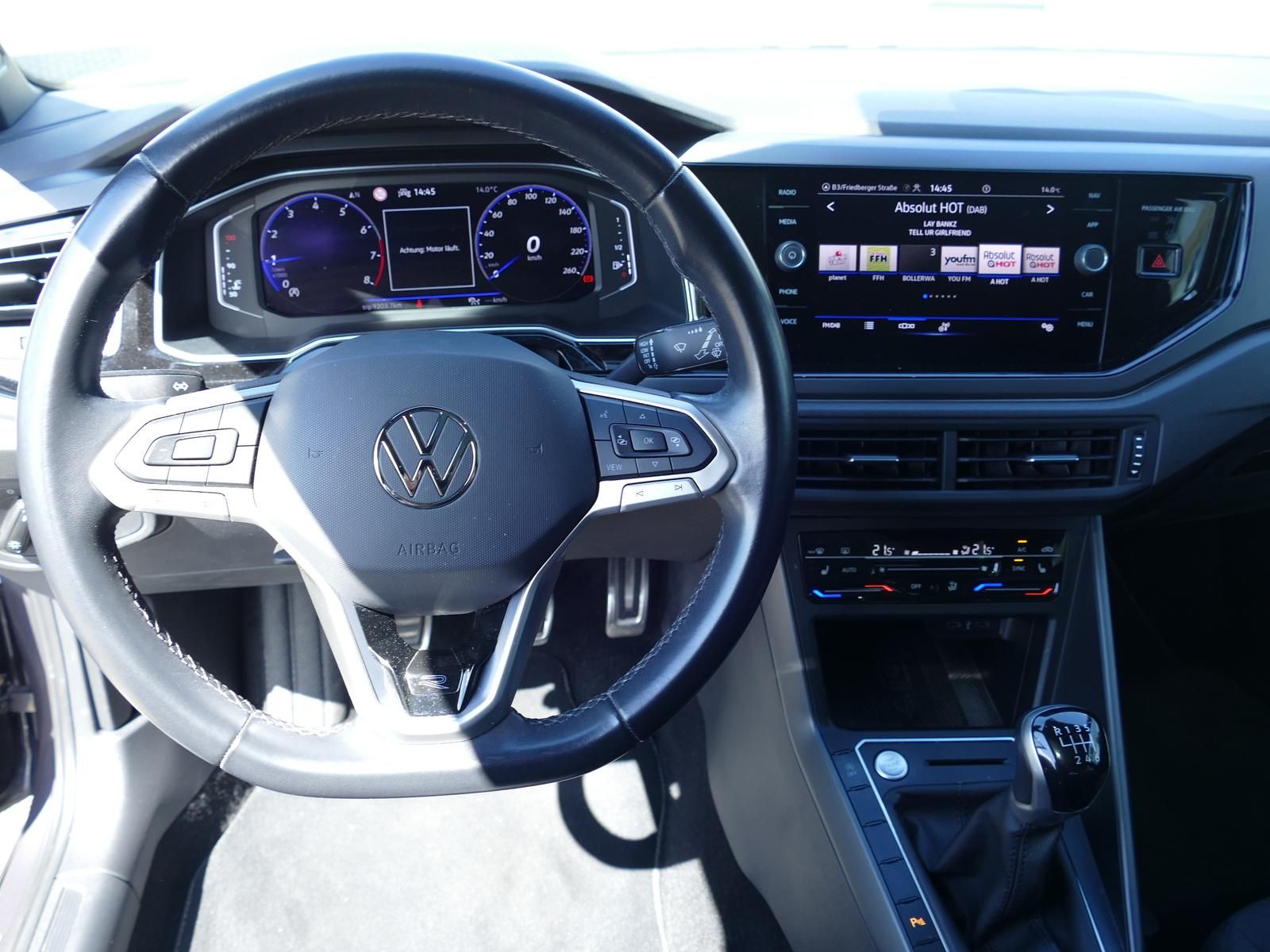 Volkswagen Taigo 1.0 TSI R-Line - Samsaru's Car Outlet